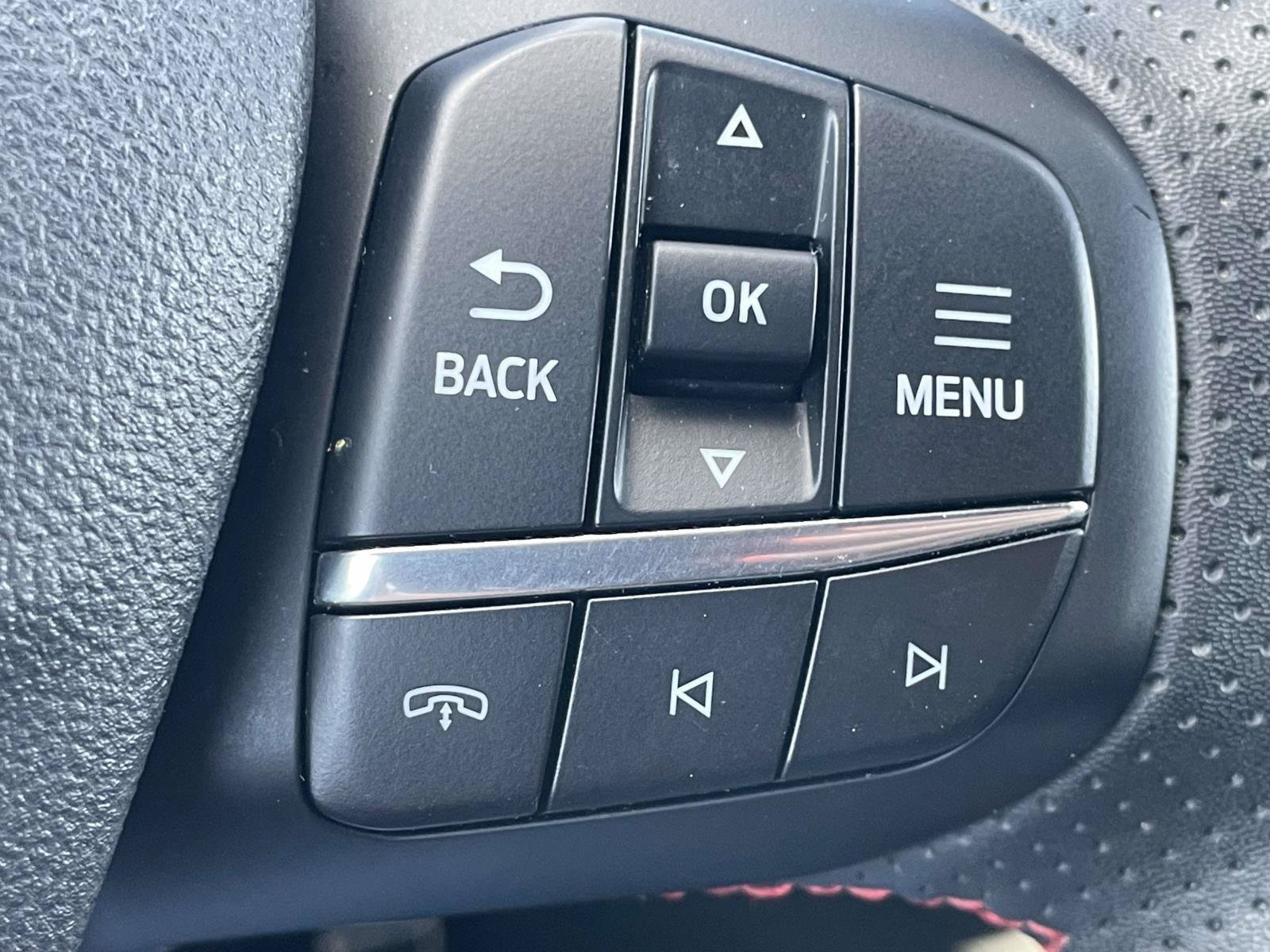 Used 2024 Ford Escape ST-Line AWD/4WD image 9