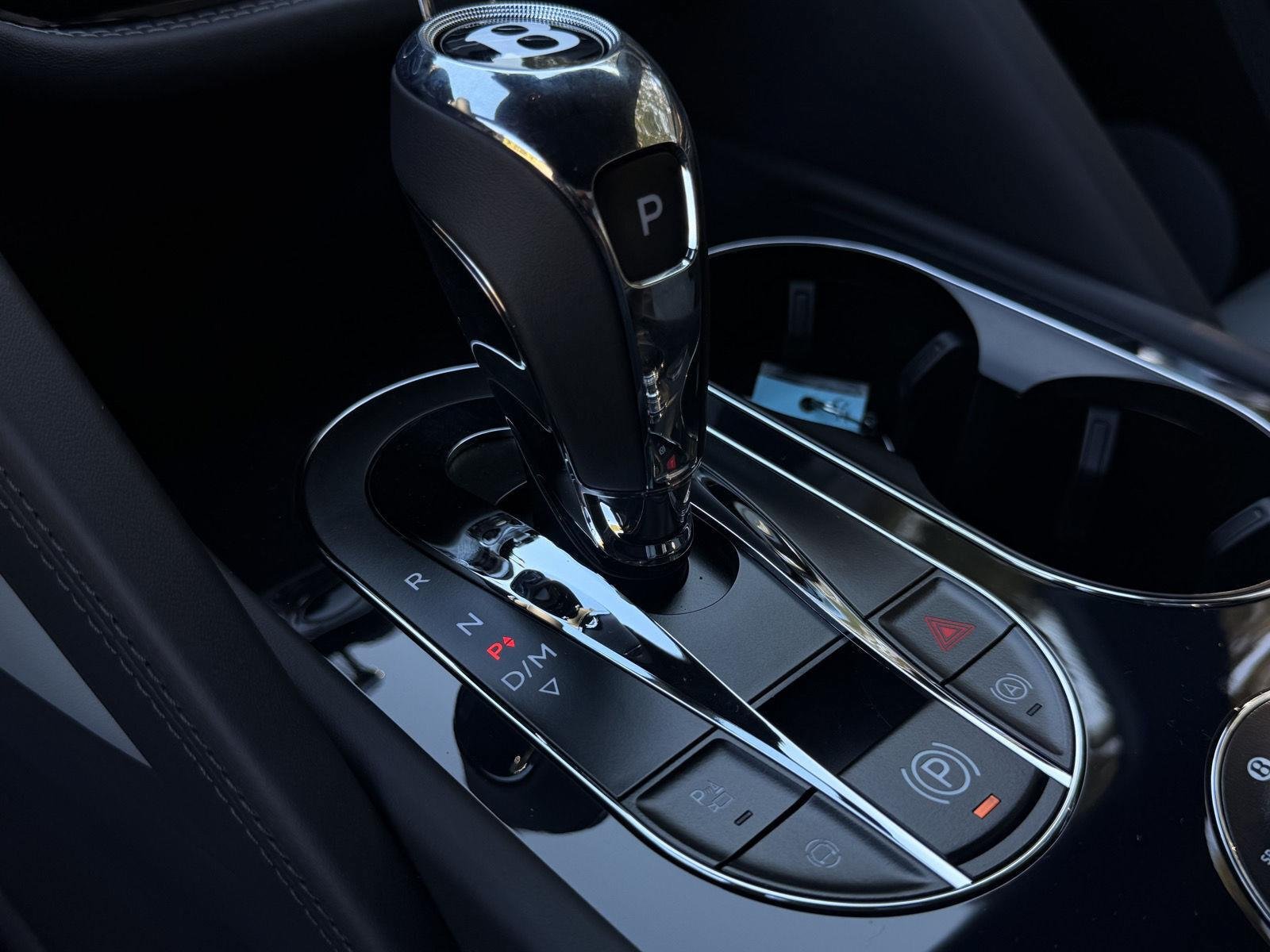 New 2027 Bentley Bentayga AWD/4WD image 21