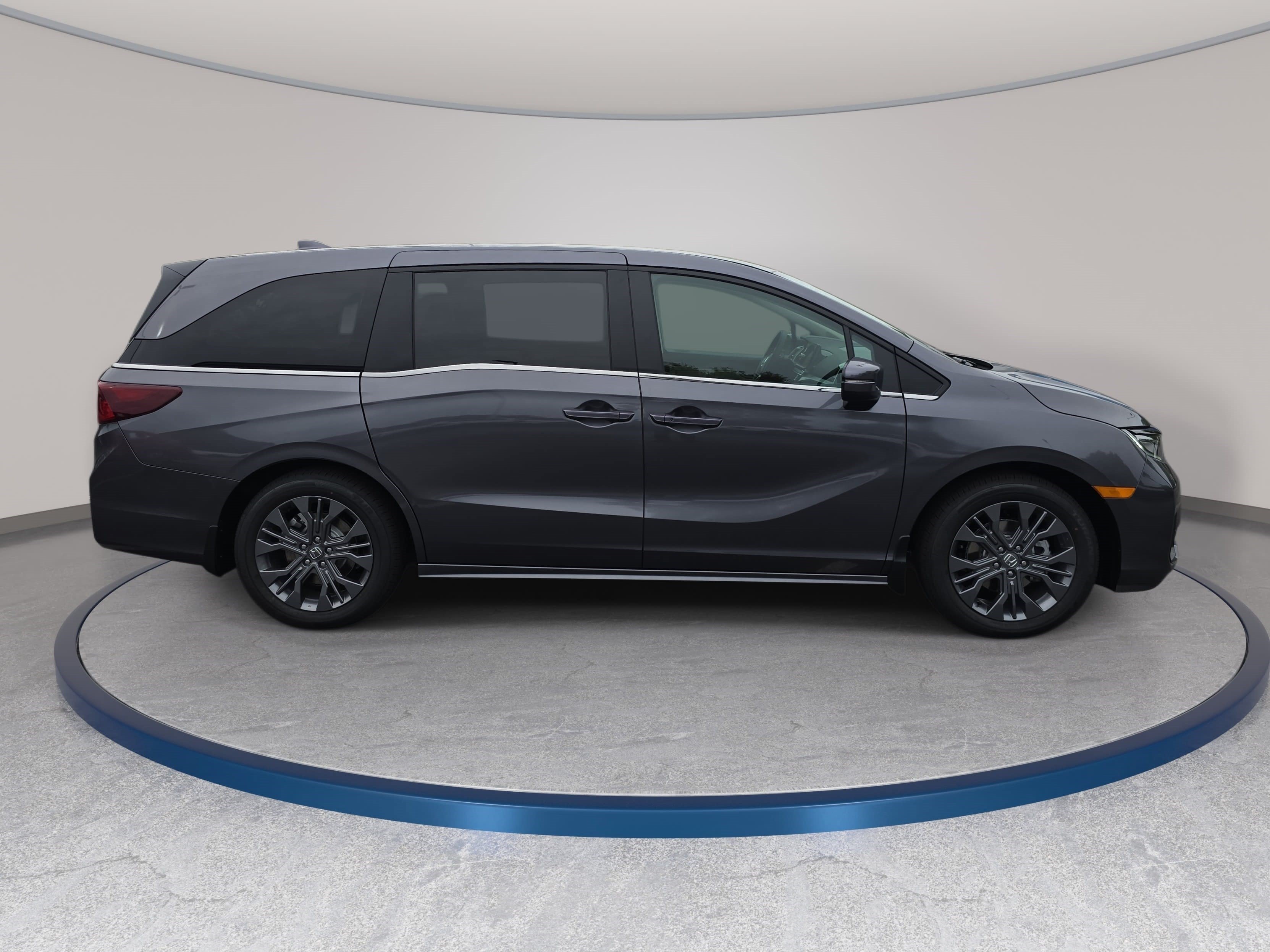 New 2027 Honda Odyssey Touring image 4