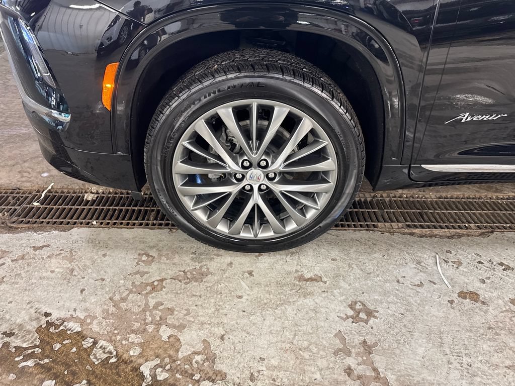 Used 2025 Buick Enclave Avenir w/ Trailering Package, 5000 lbs. AWD/4WD image 11