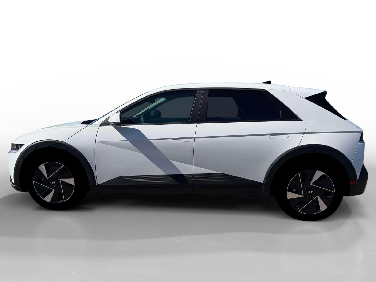 New 2026 Hyundai Ioniq 5 SE RWD image 3