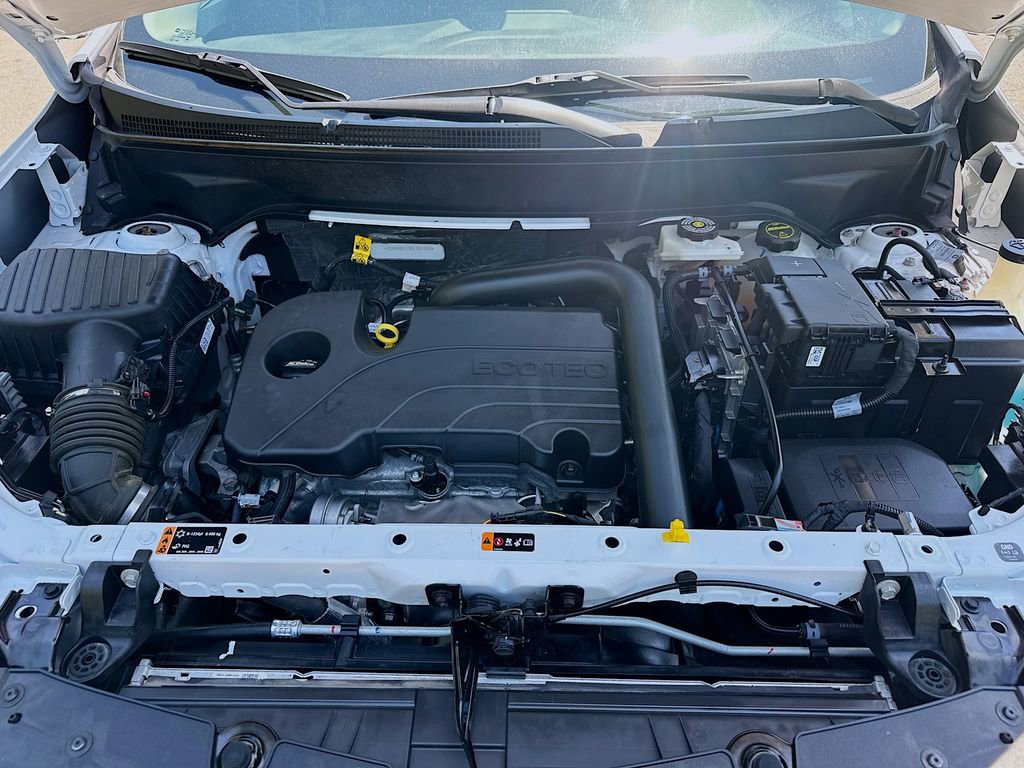 Used 2024 Chevrolet Equinox LT FWD image 29