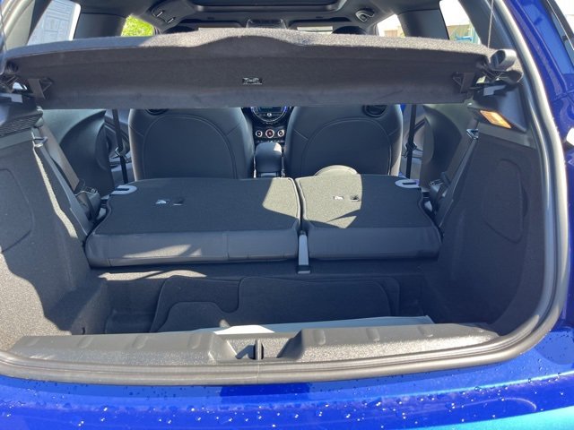 Used 2021 MINI Cooper 2-Door Hardtop image 22