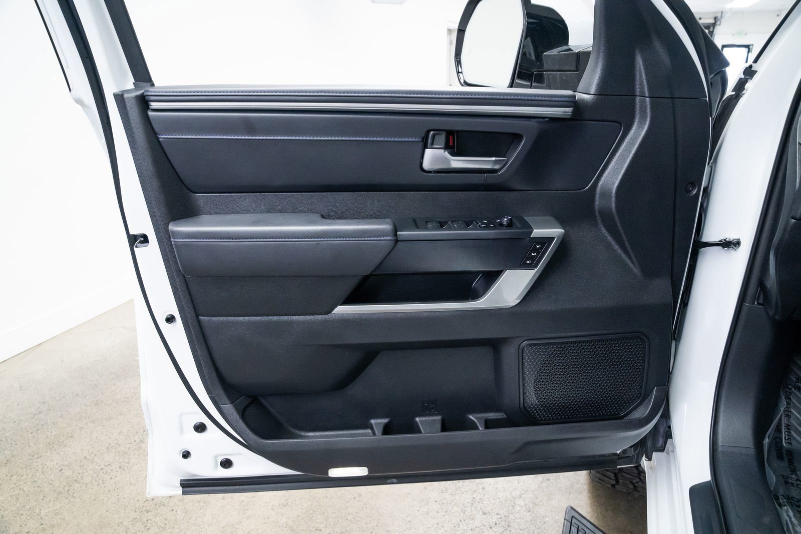 Used 2025 Toyota Tundra Platinum image 15