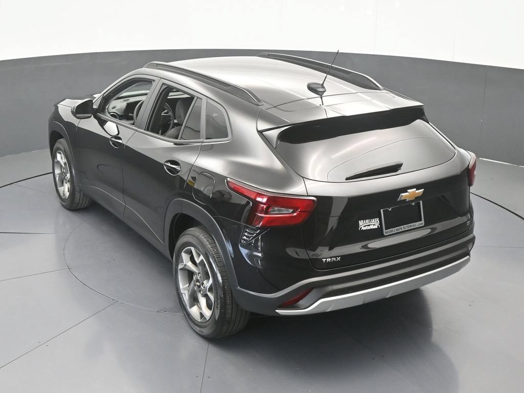 Used 2026 Chevrolet Trax LT FWD image 45