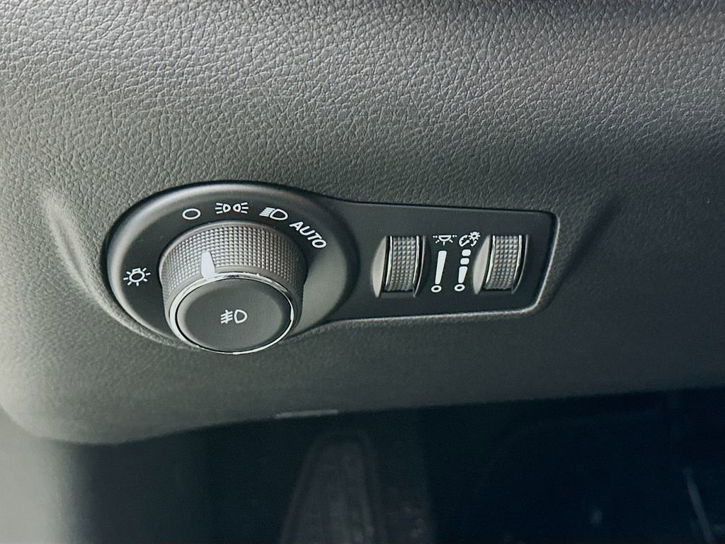 New 2026 Jeep Compass Limited AWD/4WD image 14