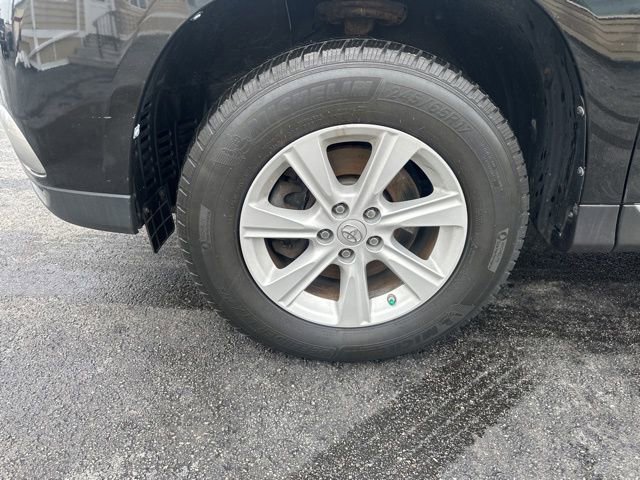 Used 2012 Toyota Highlander 4WD w/ Tech Pkg image 3