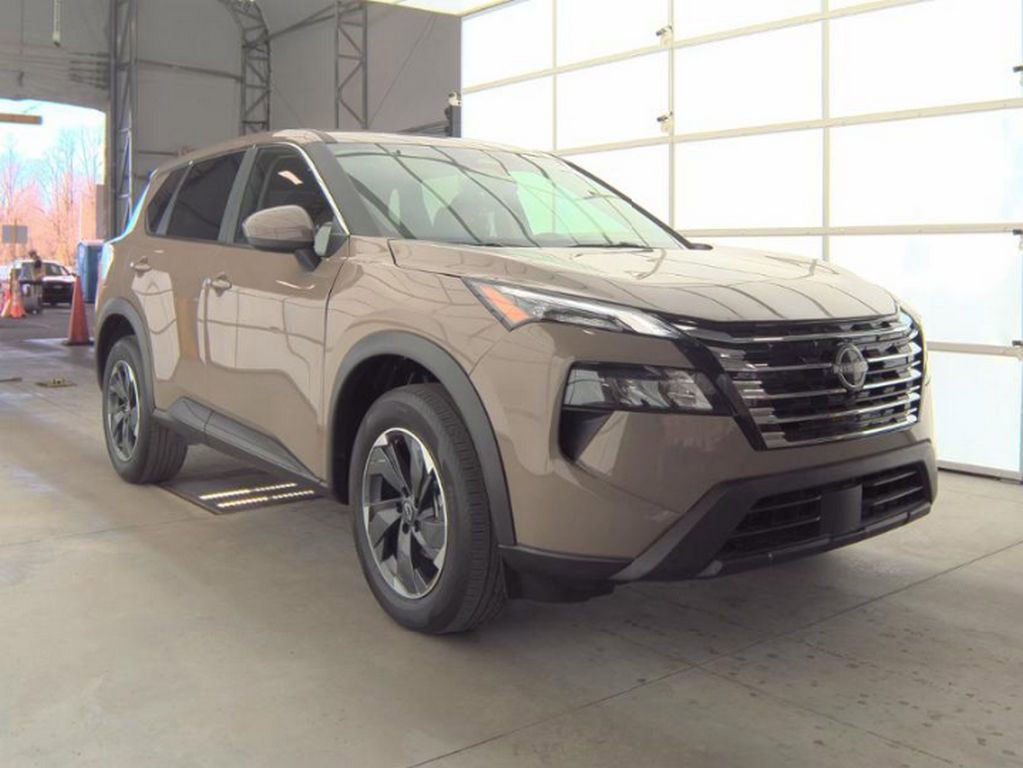 Used 2025 Nissan Rogue SV image 4
