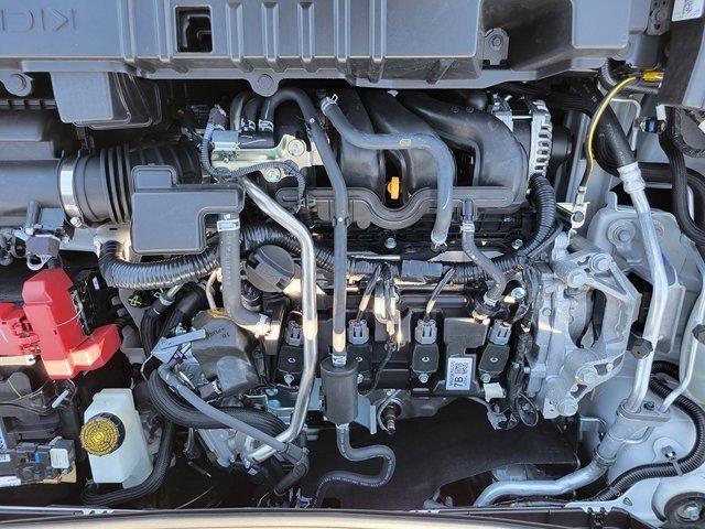 New 2025 Nissan Kicks SR image 11