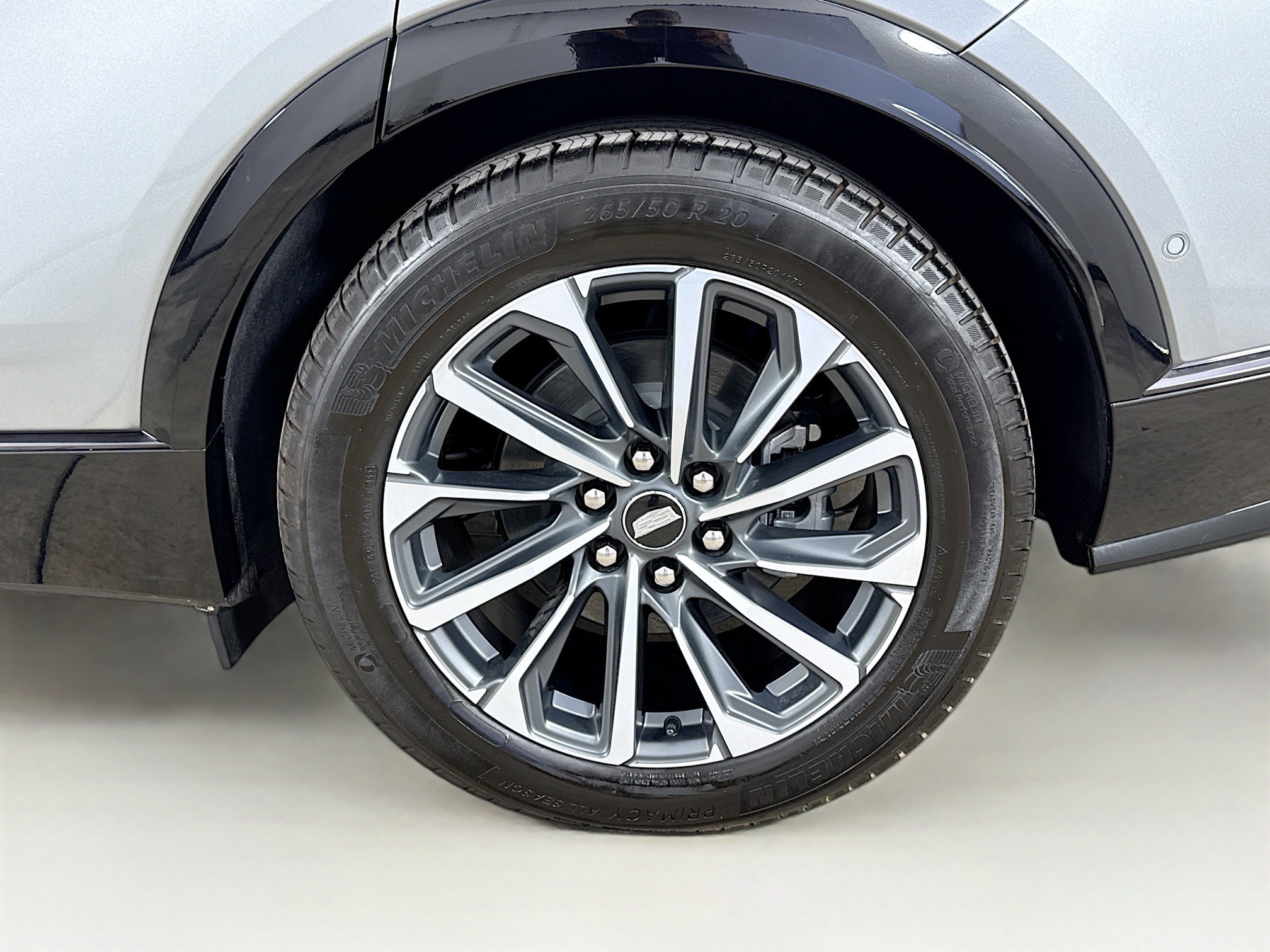 Used 2024 Cadillac Lyriq Sport AWD/4WD image 33
