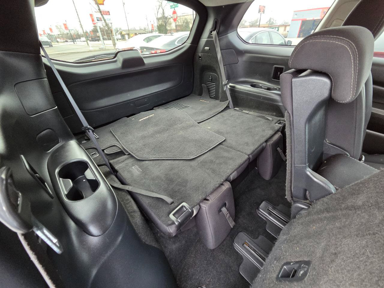 Used 2019 Nissan Pathfinder S image 18