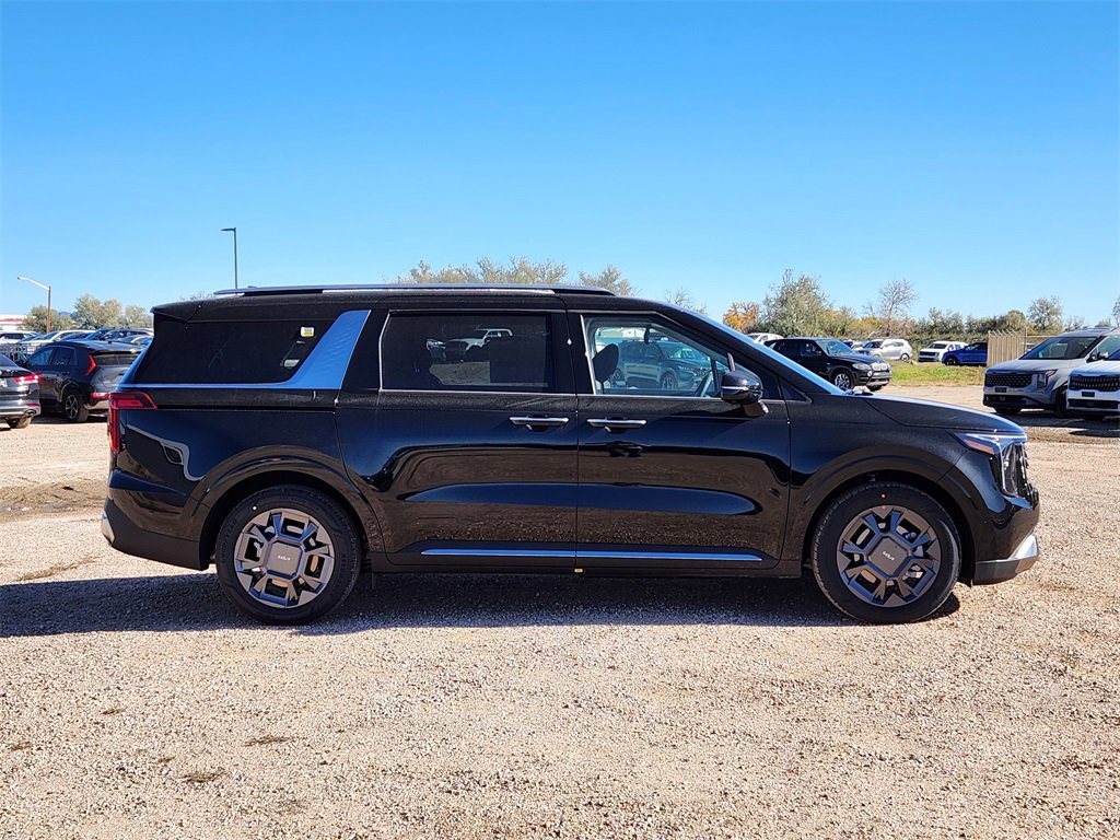 New 2026 Kia Carnival SX image 2