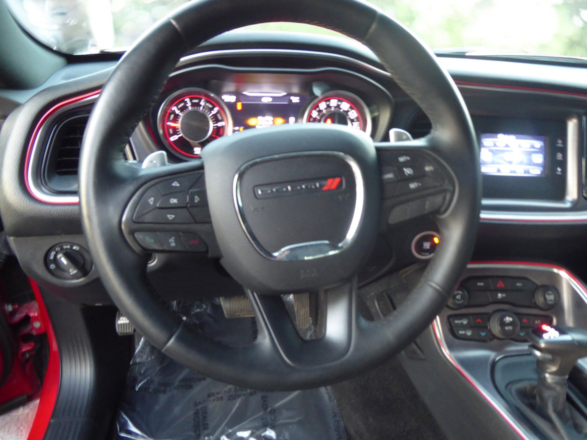 Used 2015 Dodge Challenger SXT w/ Super Sport Group (SS/T) image 11