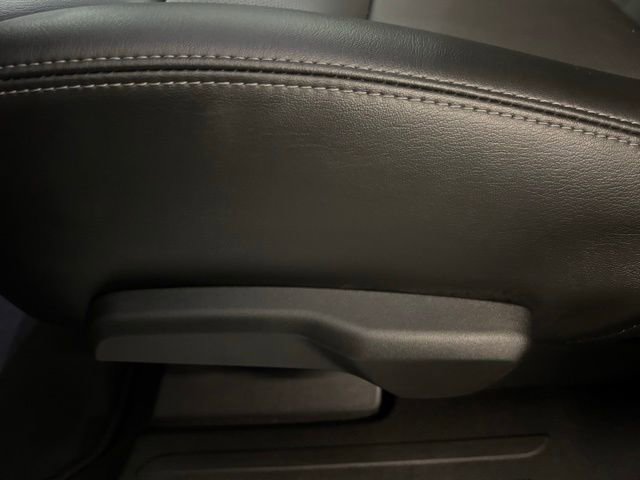 Used 2024 Cadillac XT6 Premium Luxury image 19