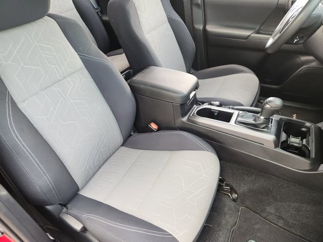 Used 2021 Toyota Tacoma TRD Sport w/ Technology Package RWD image 10