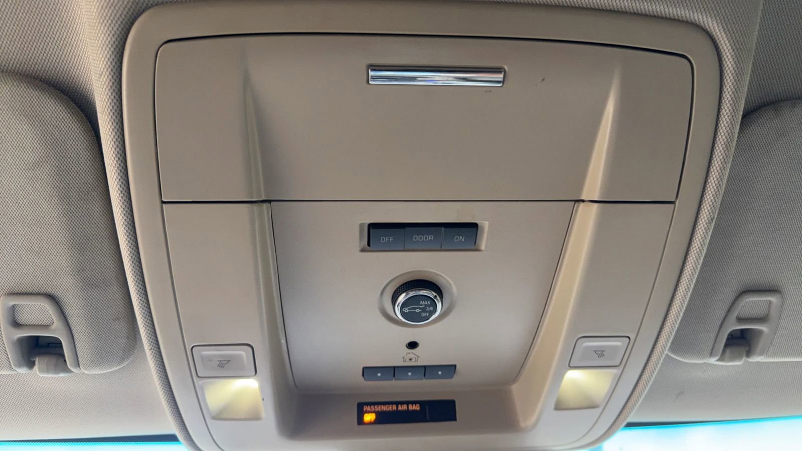 Used 2016 GMC Yukon XL SLT image 29