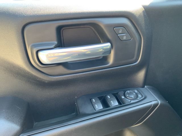 Used 2023 Chevrolet Silverado 1500 Custom AWD/4WD image 17