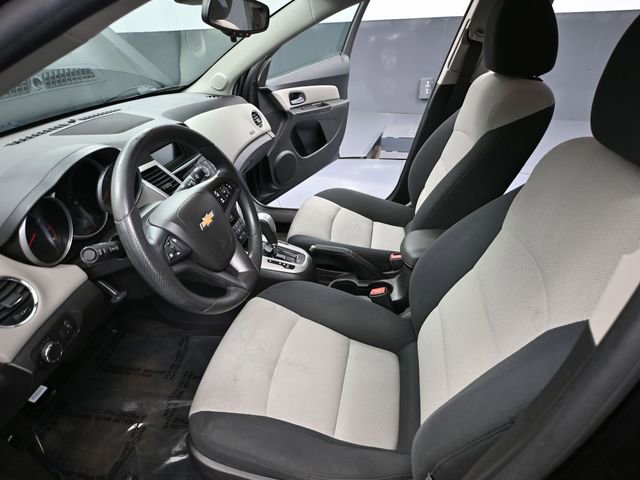 Used 2015 Chevrolet Cruze LS FWD image 19
