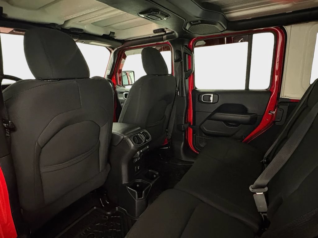 Used 2019 Jeep Wrangler Unlimited Sahara w/ Safety Group AWD/4WD image 22