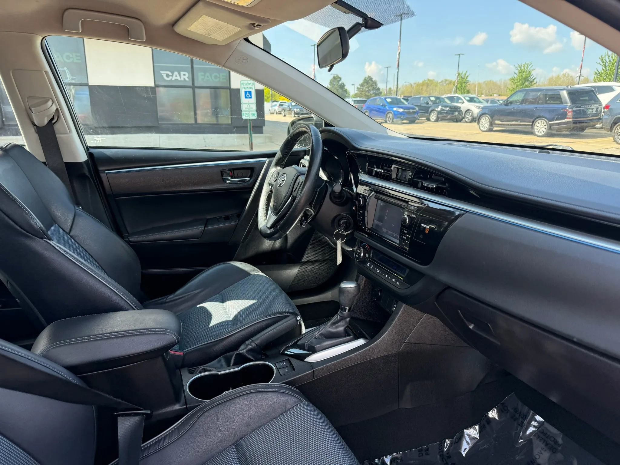 Used 2015 Toyota Corolla S FWD image 23