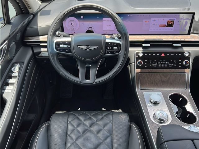 Certified 2025 Genesis GV80 3.5T Prestige AWD/4WD image 12
