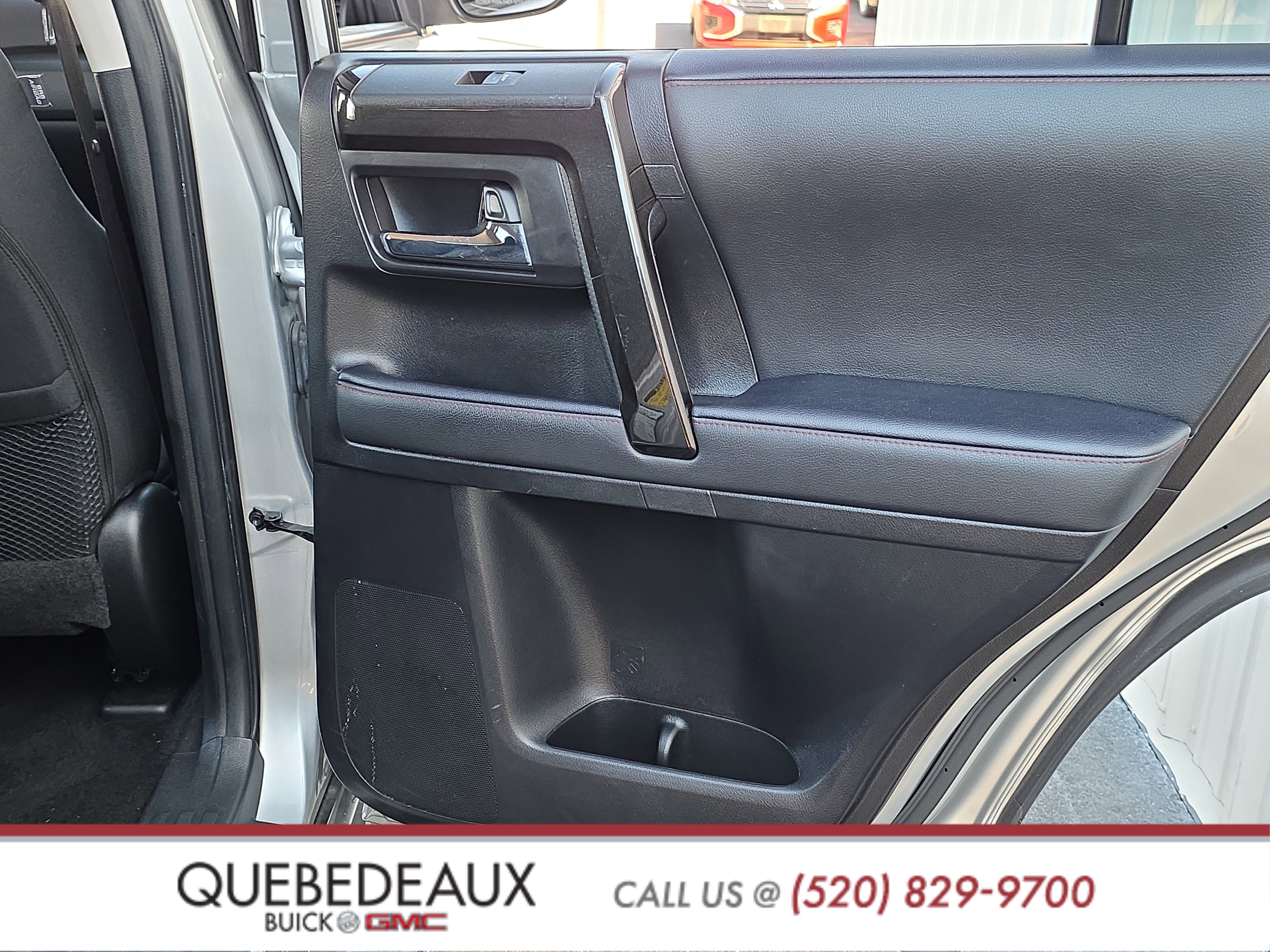 Used 2022 Toyota 4Runner TRD Off-Road AWD/4WD image 28