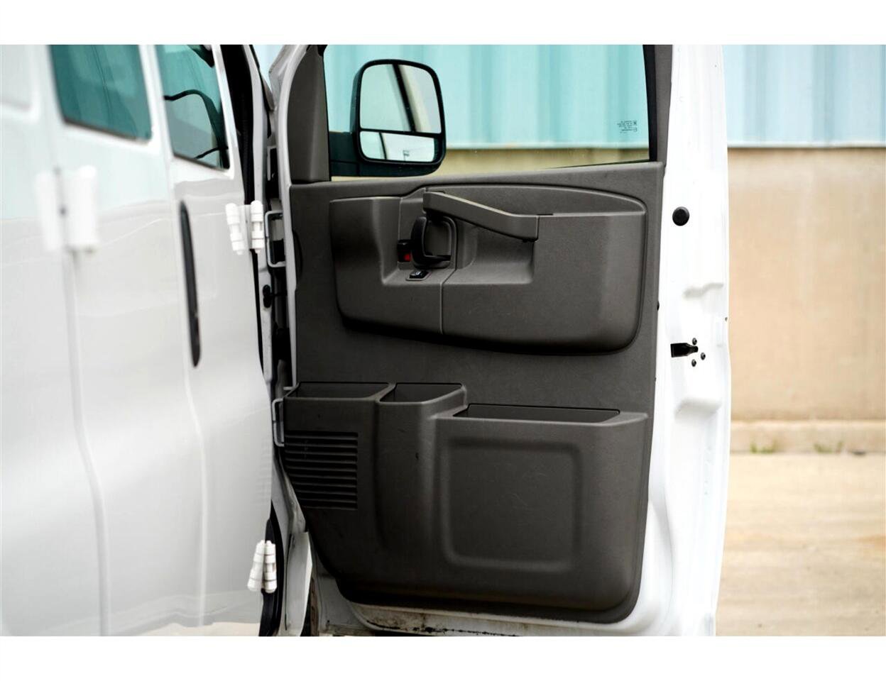 Used 2019 Chevrolet Express 2500 w/ Driver Convenience Package image 30