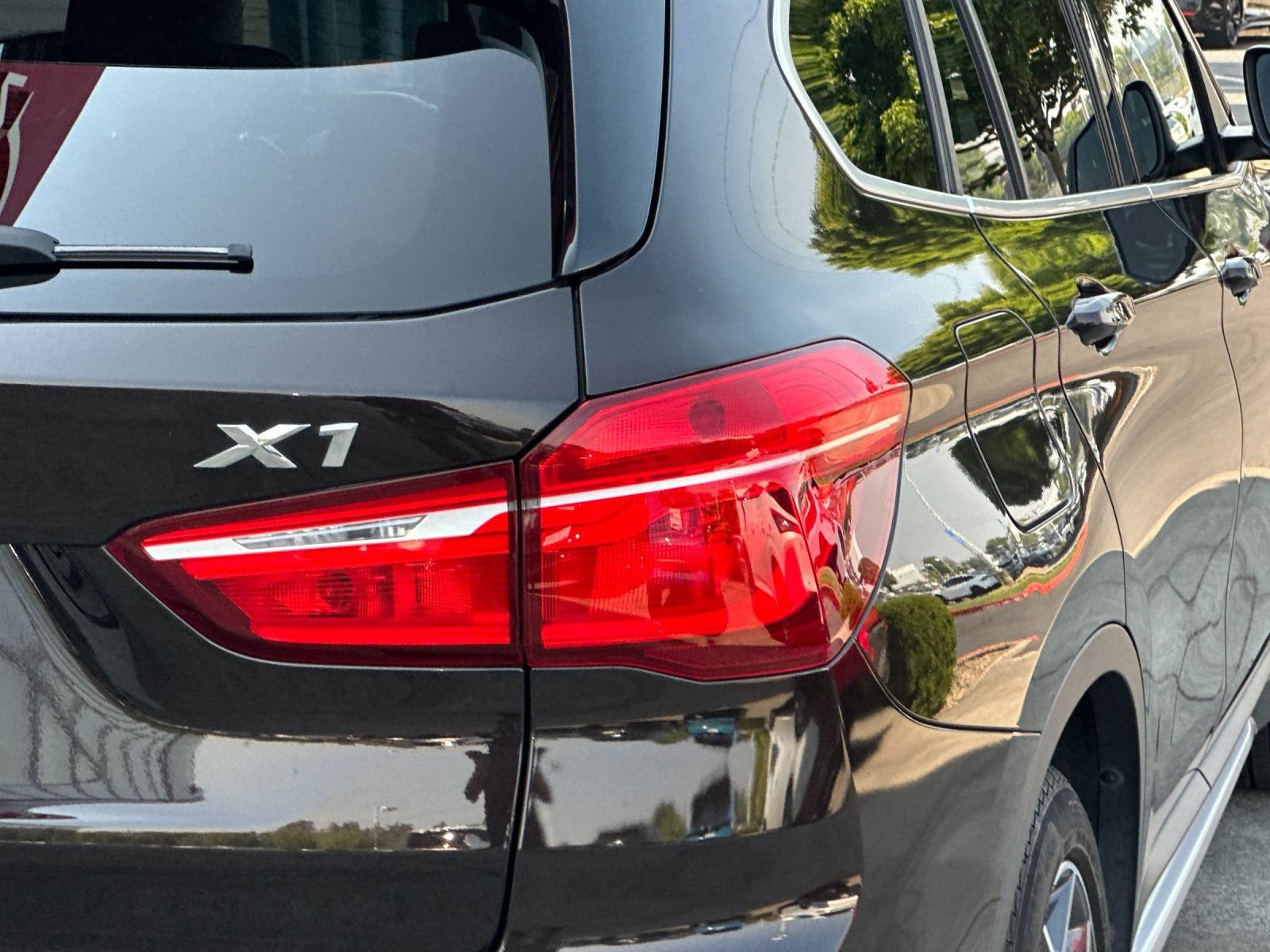 Used 2018 BMW X1 xDrive28i AWD/4WD image 25
