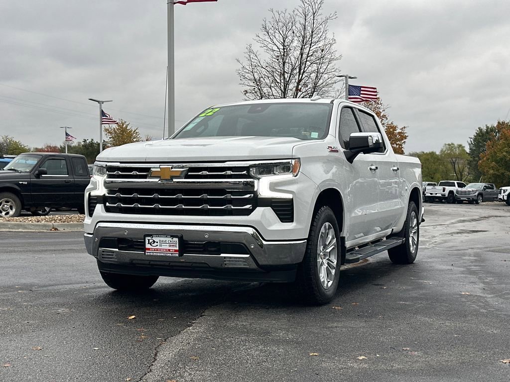 Used 2022 Chevrolet Silverado 1500 LTZ image 2