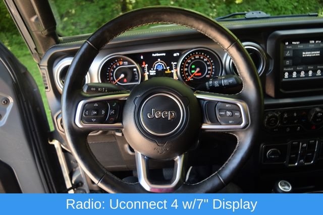 Used 2018 Jeep Wrangler Unlimited Sahara AWD/4WD image 4