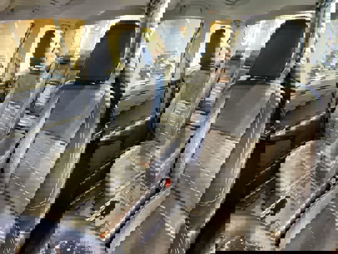 Used 2017 Toyota Camry XLE w/ Moonroof Package image 14