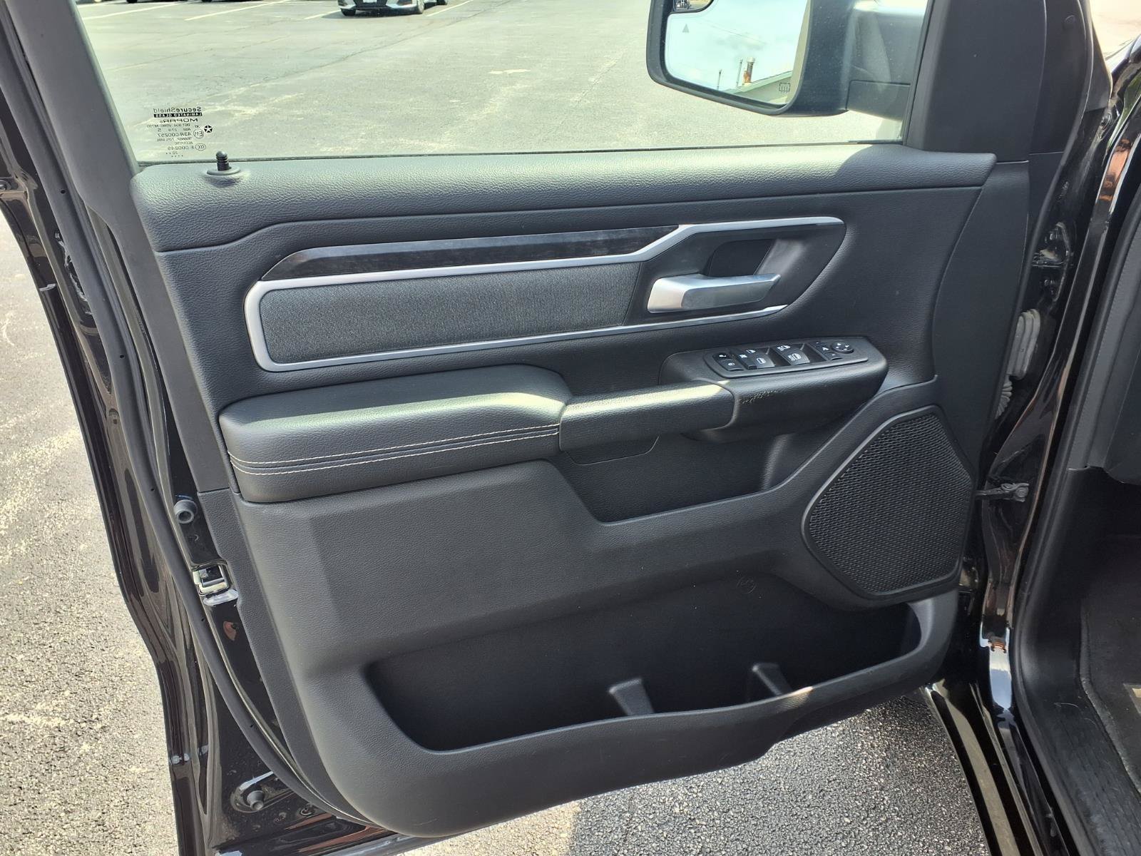 Used 2023 RAM 1500 Big Horn AWD/4WD image 18