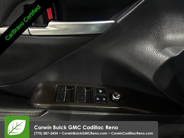 Used 2022 Toyota Camry XSE FWD image 10