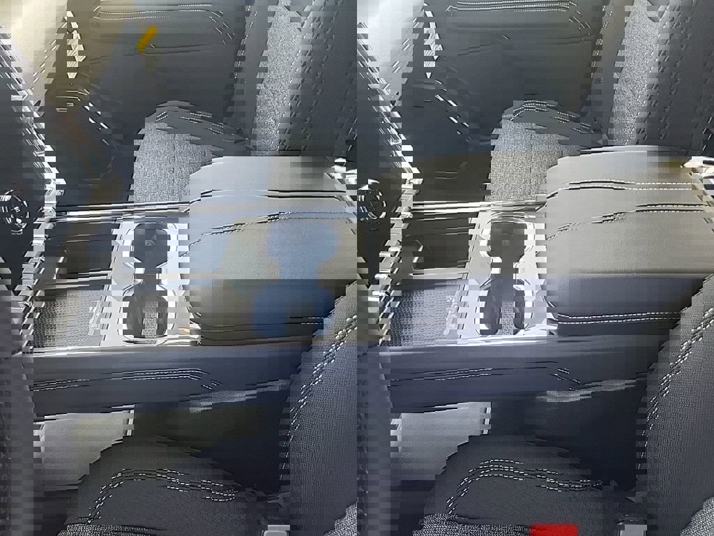 New 2026 GMC Acadia Elevation image 26