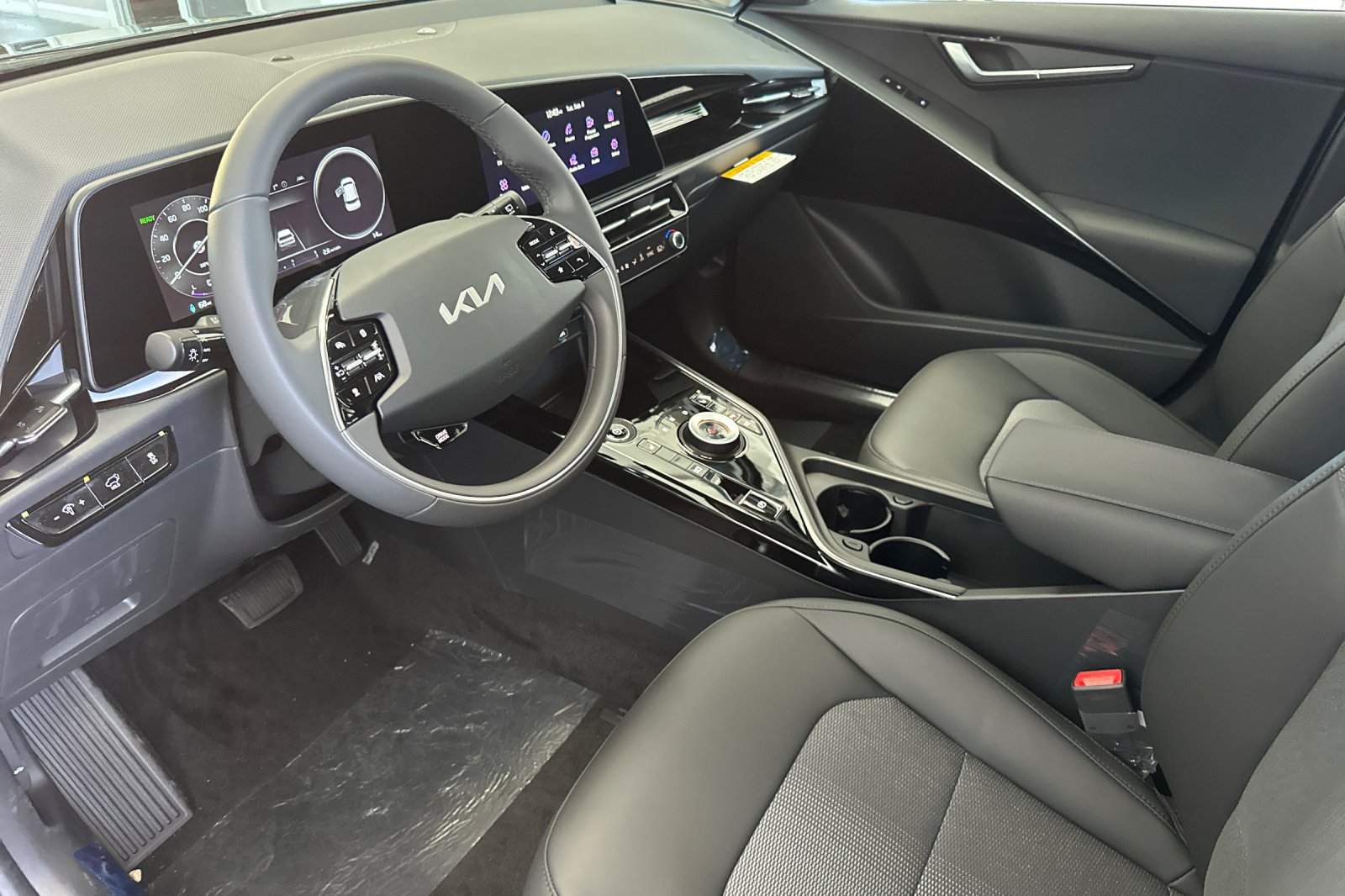 New 2026 Kia Niro Wind FWD image 10
