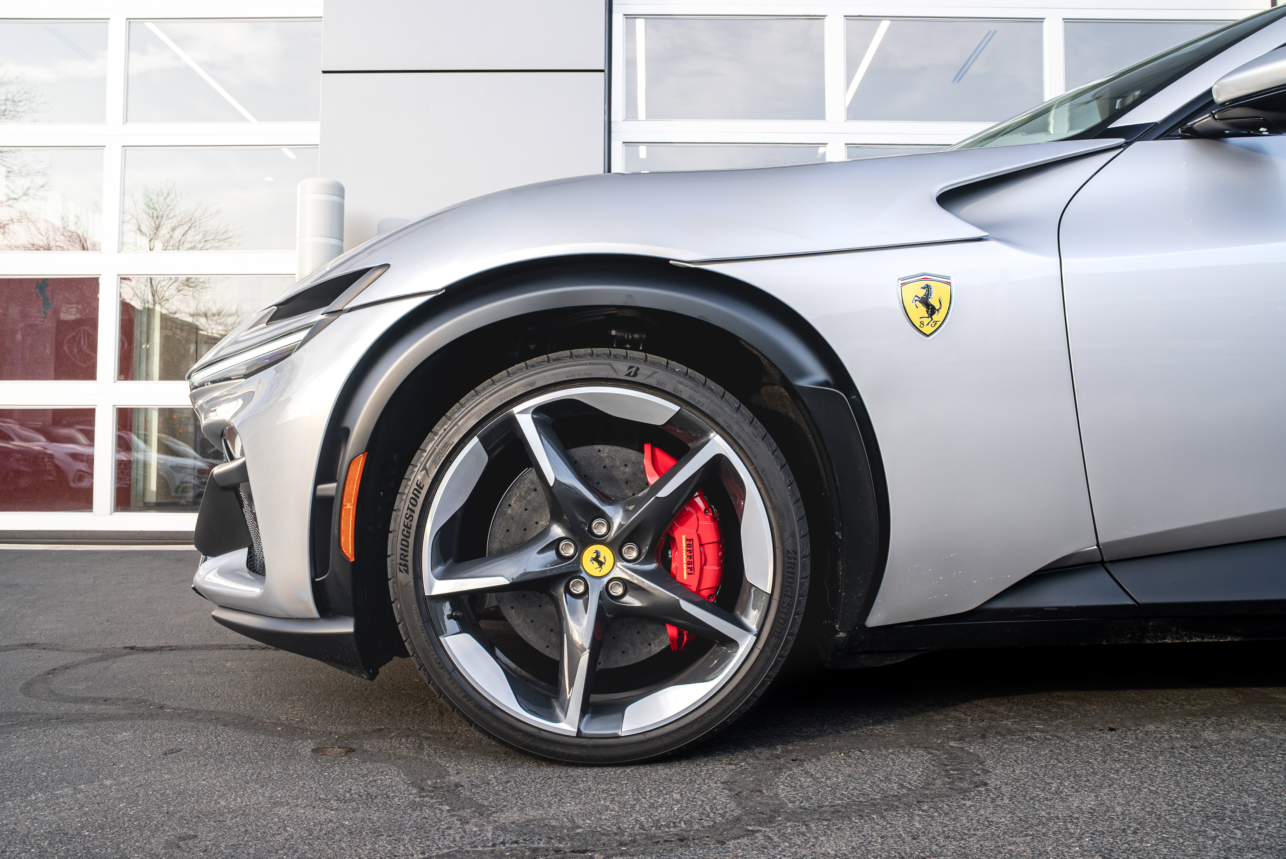 Used 2023 Ferrari Purosangue image 4