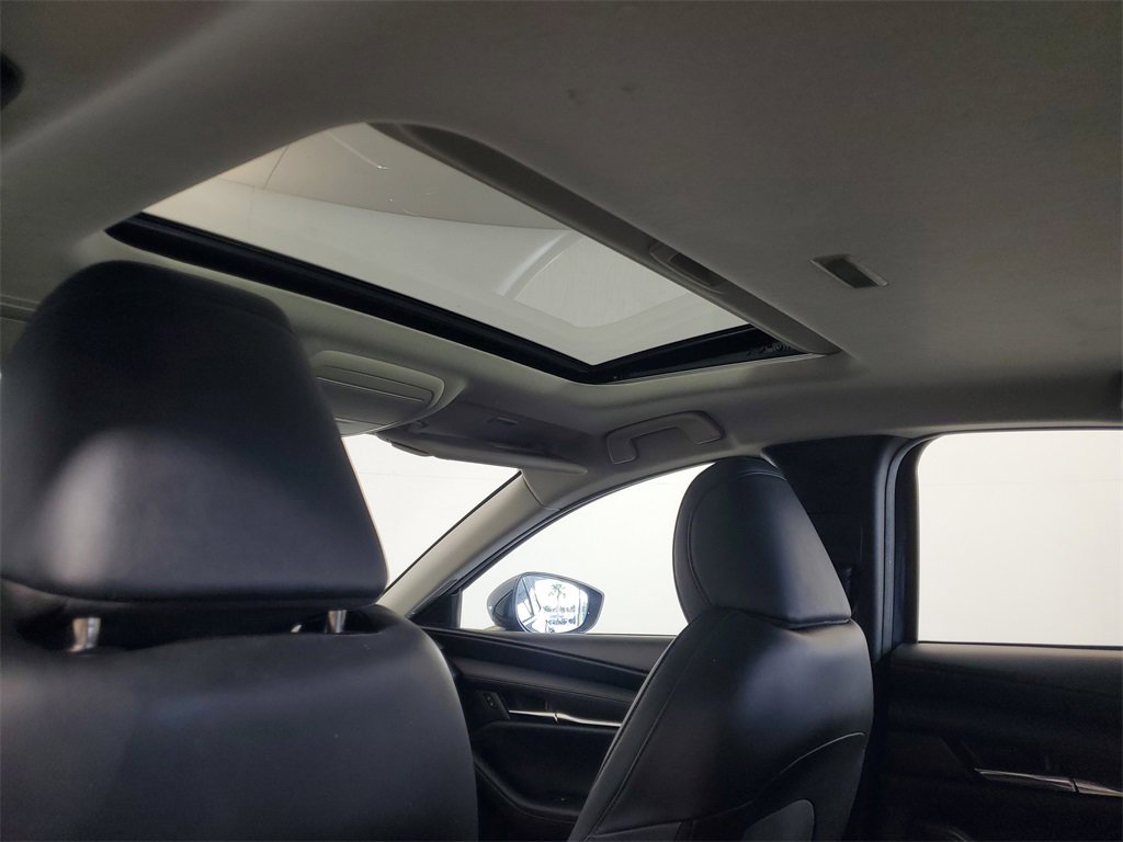 Used 2022 MAZDA MAZDA3 s image 22