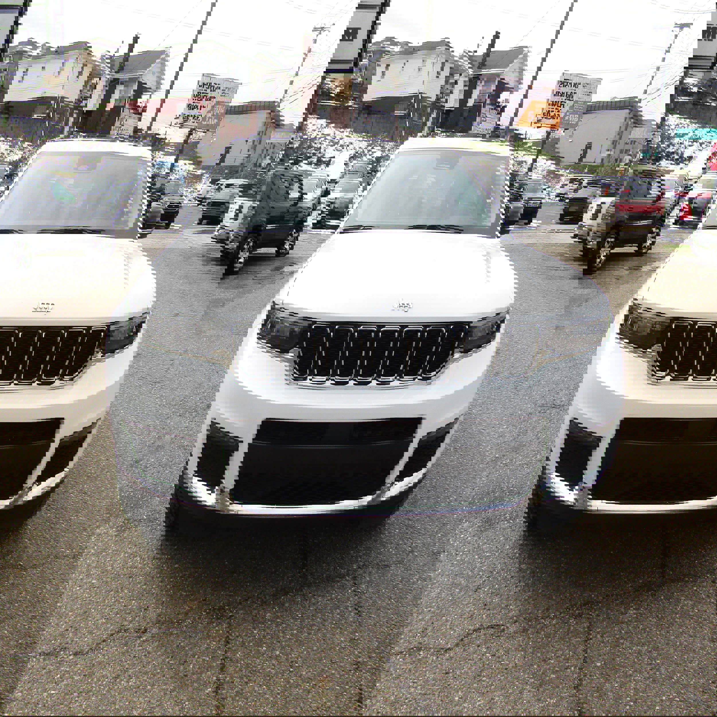 Used 2023 Jeep Grand Cherokee L Limited image 4