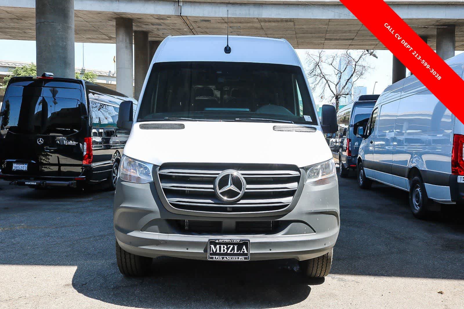 Used 2024 Mercedes-Benz Sprinter 2500 image 2