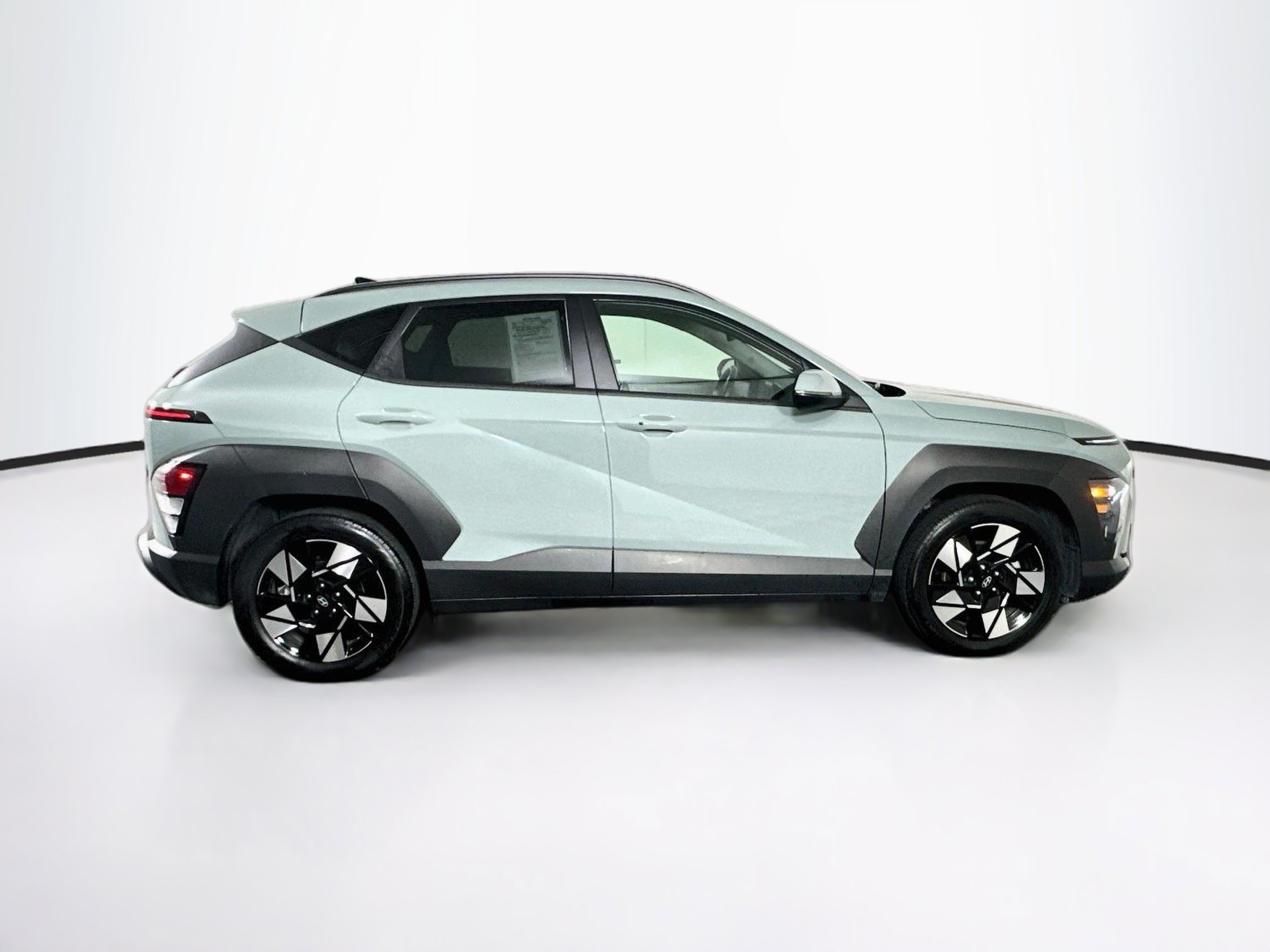 Used 2025 Hyundai Kona SEL FWD image 10