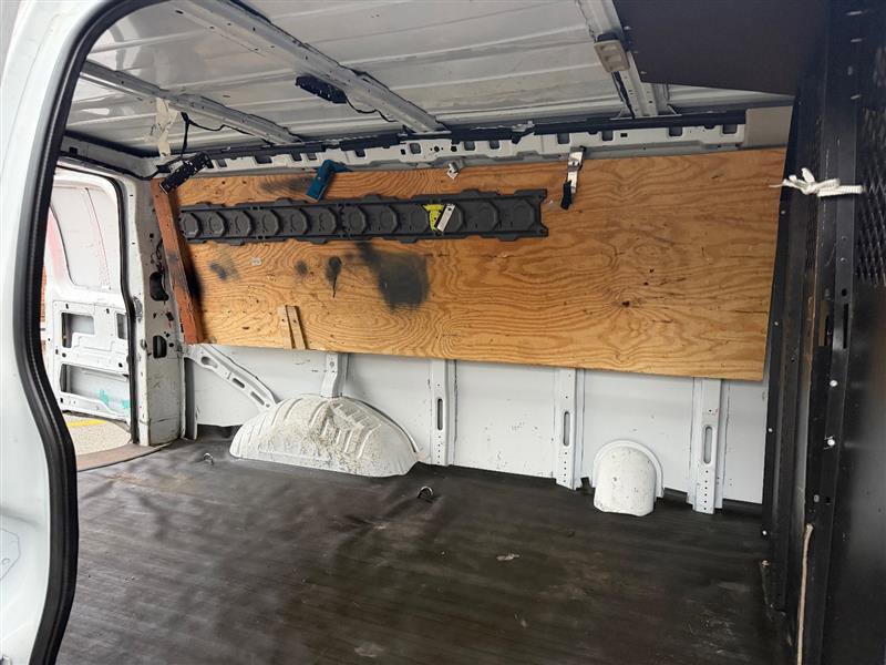 Used 2021 Chevrolet Express 2500 w/ Driver Convenience Package image 21