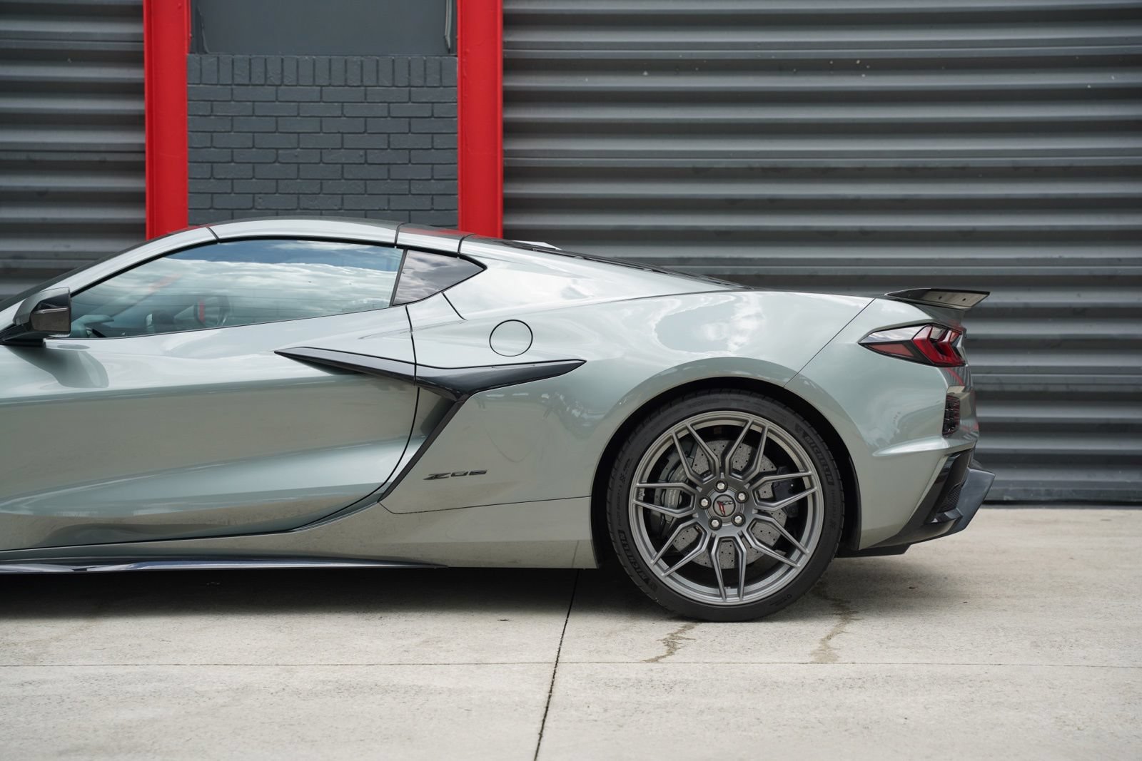 Used 2023 Chevrolet Corvette Z06 RWD image 13