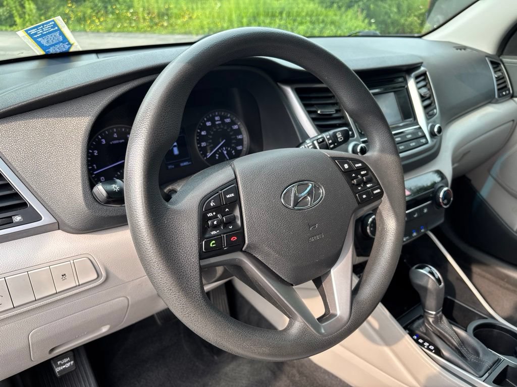 Used 2017 Hyundai Tucson SE w/ SE Popular Package 02 AWD/4WD image 21