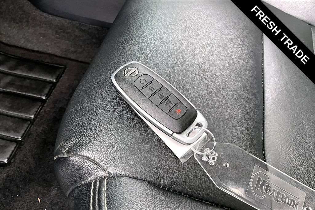 Used 2024 Nissan Rogue SL w/ SL Premium Package FWD image 34