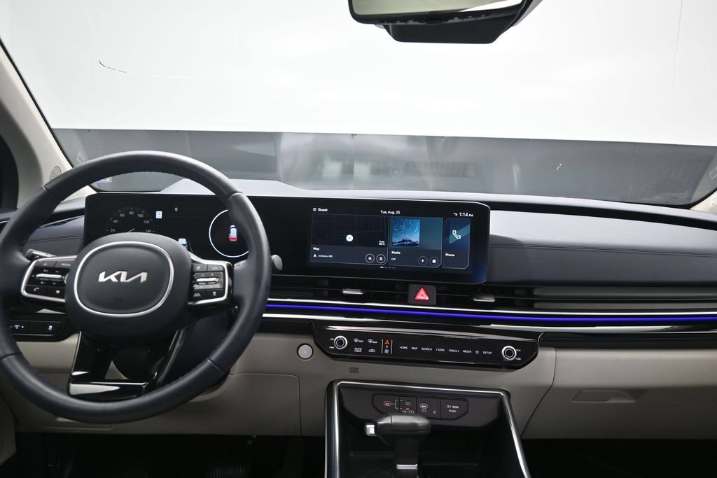 Used 2025 Kia Carnival SX Prestige FWD image 19