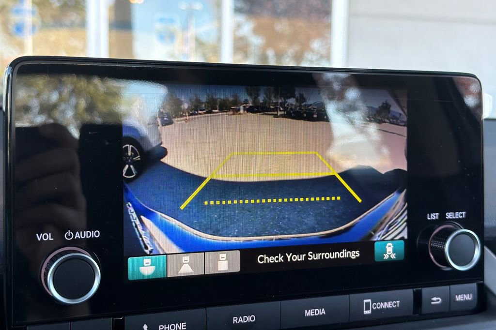 Certified 2025 Honda Accord SE image 18