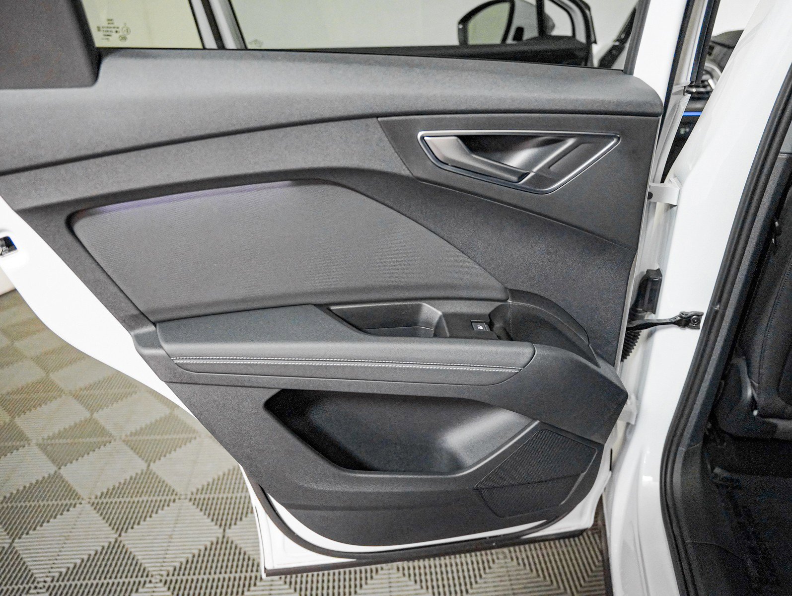 Certified 2024 Audi Q4 e-tron Premium Plus image 23