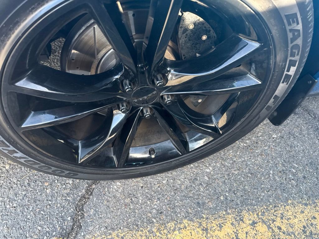 Used 2016 Dodge Challenger R/T Plus RWD image 2