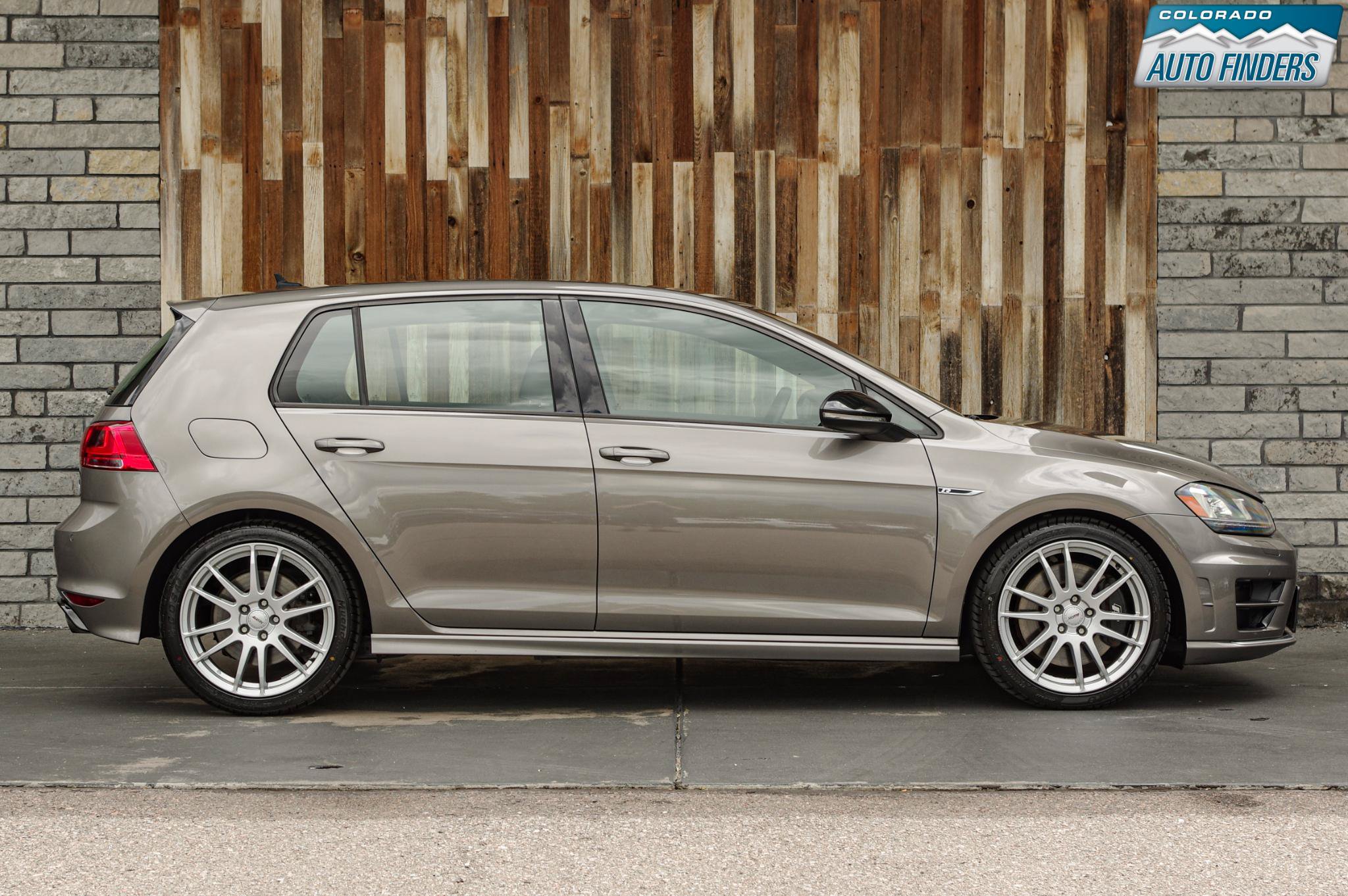 Used 2017 Volkswagen Golf R 4-Door AWD/4WD image 8