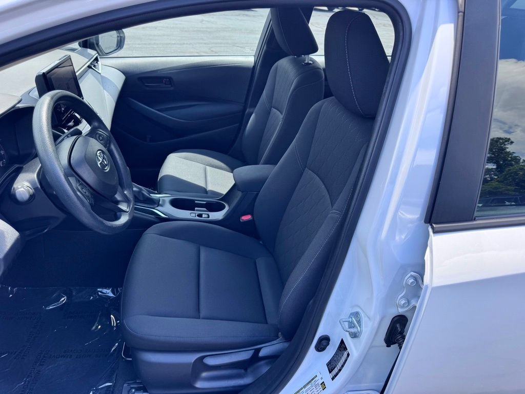Used 2023 Toyota Corolla LE FWD image 17